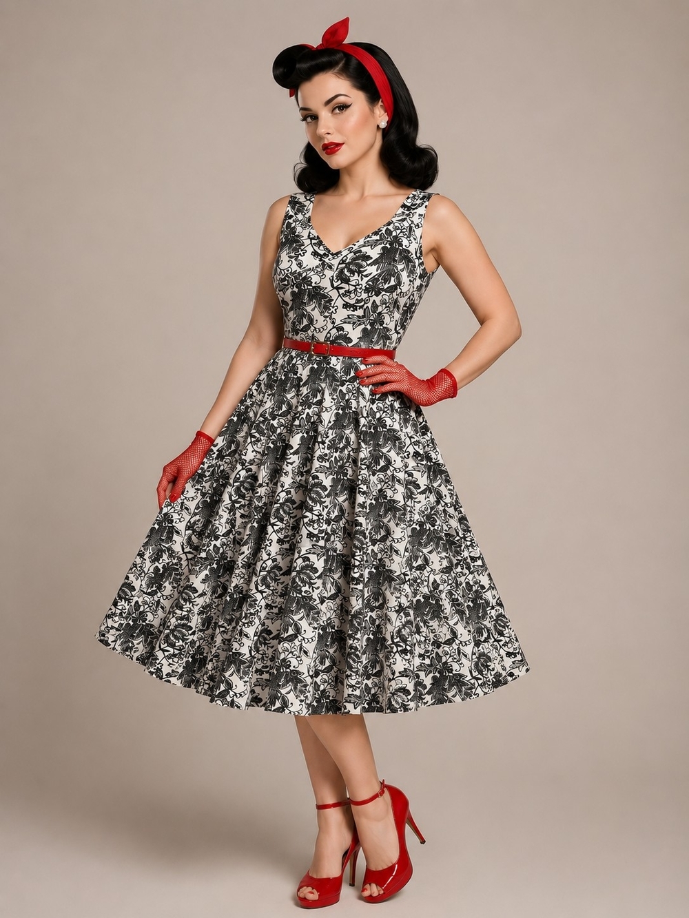 NWOT Effie's Heart Black & White Floral Bird Midi Dress M